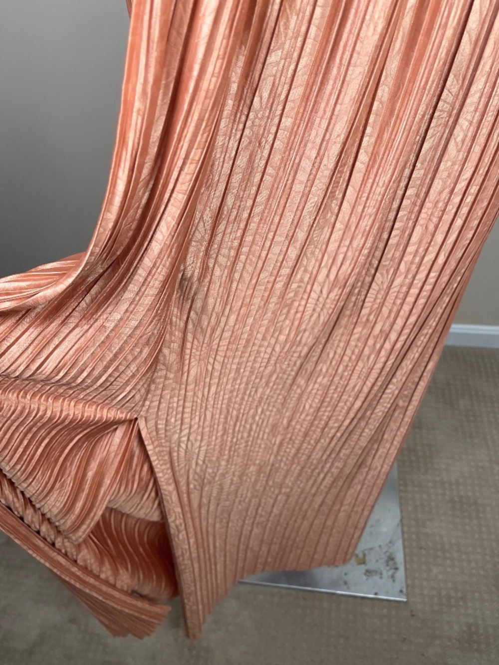 SABINA MUSAYEV Nicola Pleated Gold Chain Halterneck Maxi Dress Size Large - Picture 5 of 10